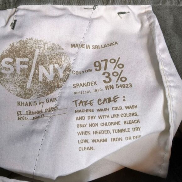 Khakis by Gap Broken In Straight size 2 - Picture 8 of 8